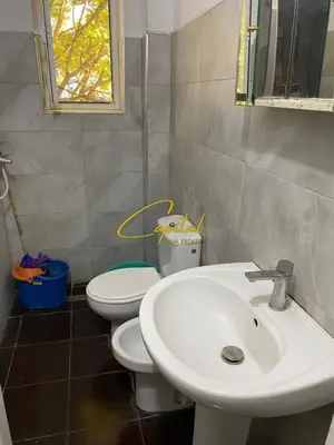 Appartamento 2+1 in affitto a Vasil Shanto, Tirana, 70 m². Foto 4 di 4