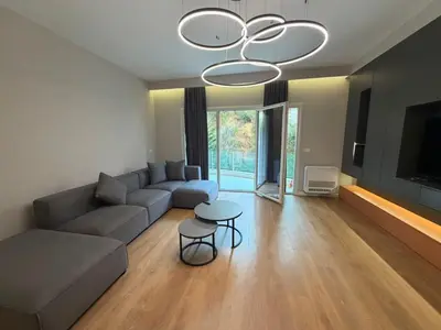 Appartamento 2+1 in affitto a Rruga Selita e Vjeter, Tirana, 110 m². Foto 3 di 12