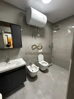 Shtëpi private 2+1 me qera në Sheshi Skënderbej, Tiranë, 120 m². Foto 6 nga 8