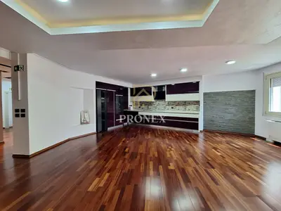 Zyrë me qera në Sheshi Willson, Tiranë, 163 m². Foto 2 nga 10