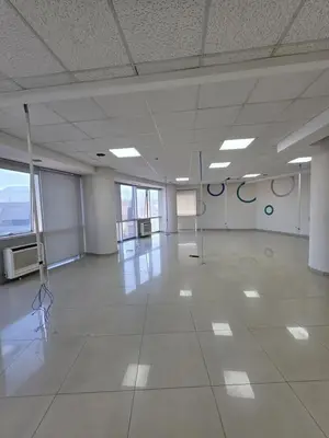 Zyrë me qera në Selvia, Tiranë, 241 m². Foto 2 nga 6