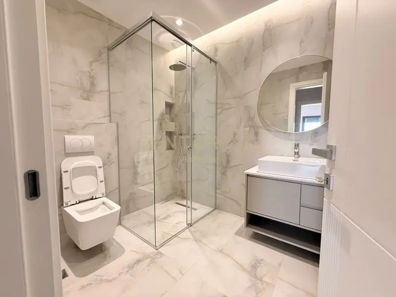 Apartament 2+1 me qera në Rruga Qemal Stafa, Tiranë, 119 m²