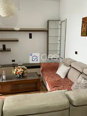 Apartament 1+1 me qera në Vasil Shanto, Tiranë, 72 m². Foto 2 nga 5
