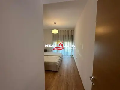 Vilë me qera në Mullet, Tiranë, 250 m². Foto 8 nga 12
