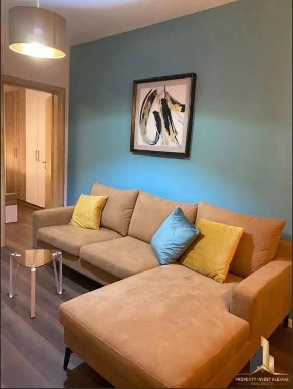 Appartamento 1+1 in affitto a Kompleksi Delijorgji, Tirana, 60 m². Foto 1 di 3