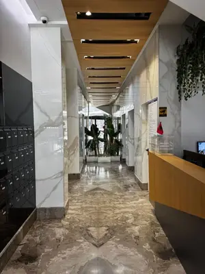 Apartament 3+1 me qera në Rruga e Kosovarëve, Tiranë, 150 m². Foto 3 nga 12