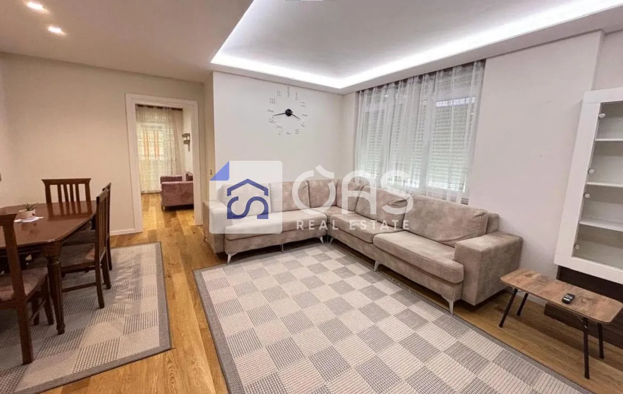 Apartment 3+1 for rent in Pazari i Ri, Tirana, 100 m². Photo 1 of 6