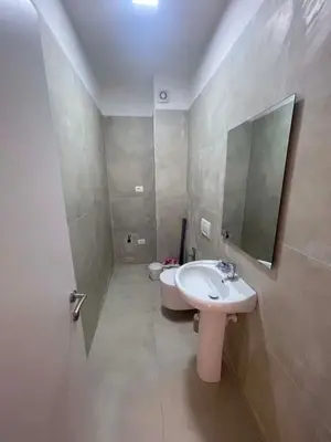 Apartment 2+1 for rent in Rruga Egnatia, Tirana, 92 m². Photo 4 of 5