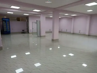 Shop for rent in Xhamia e Tabakeve, Tirana, 123 m². Photo 2 of 6