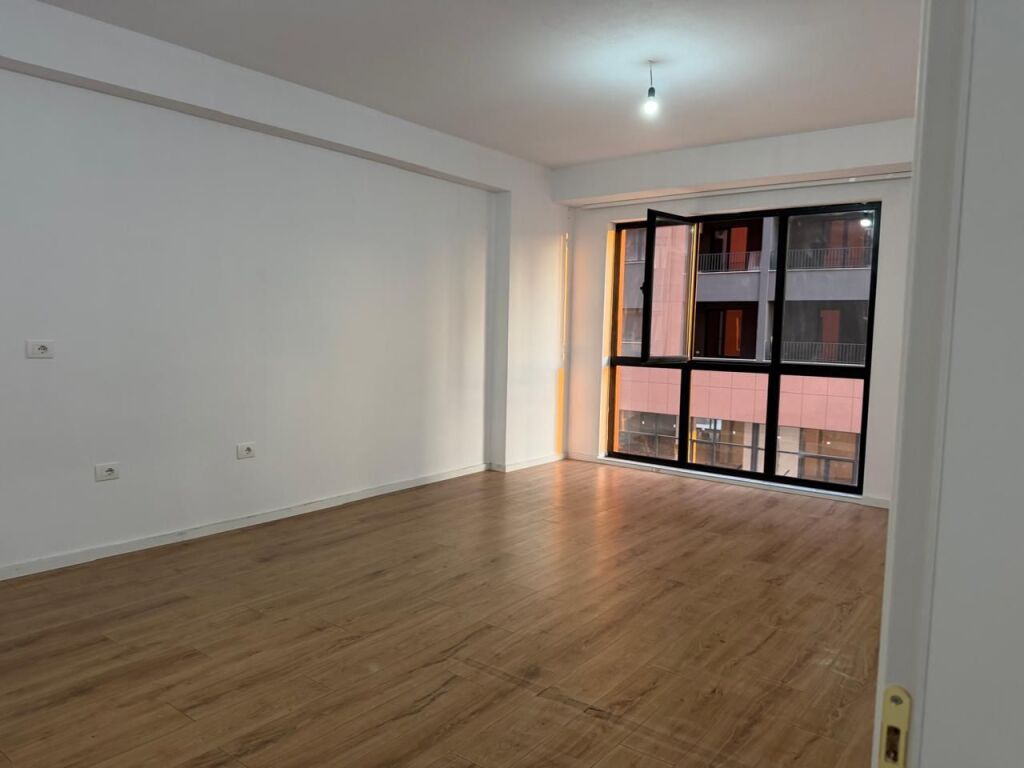 Appartamento 1+1 in affitto ad Astir, Tirana, 60 m². Foto 1 di 3