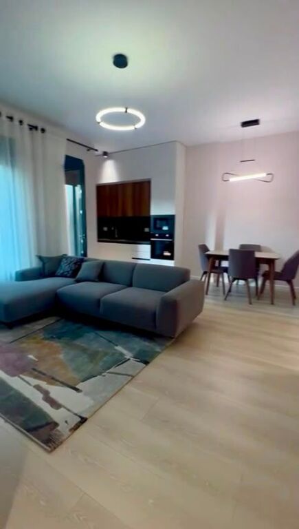 Apartment 1+1 for rent in Rruga e Kosovarëve, Tirana, 74 m². Photo 2 of 3