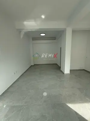 Ambient biznesi me qera në Rruga Kasem Durresi, Durrës, 46 m². Foto 1 nga 3