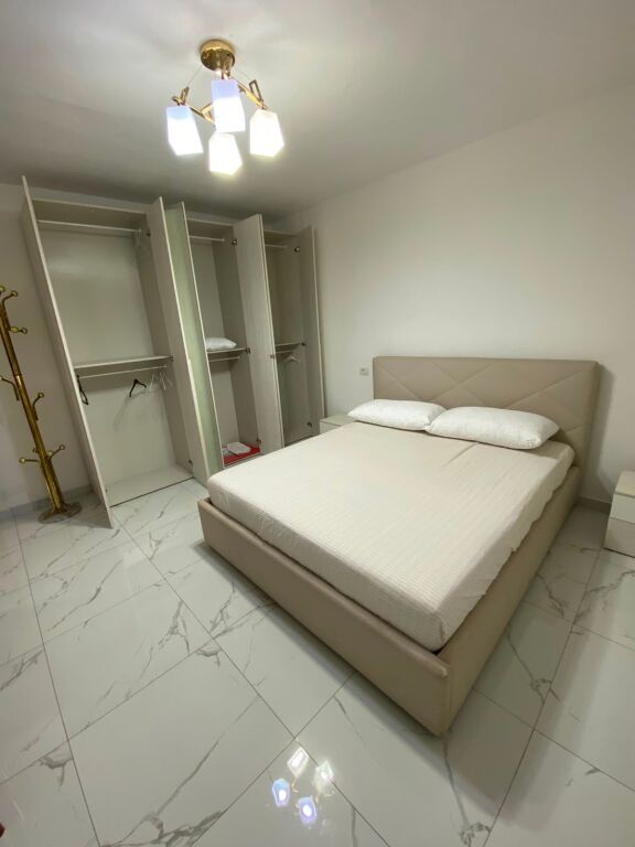 Apartament 3+1 me qera në Rruga Bardhyl, Tiranë, 105 m². Foto 2 nga 3