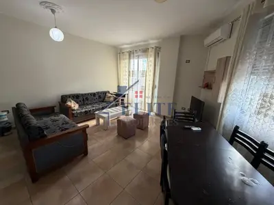 Appartamento 2+1 in affitto a Kthesa e Kamzës, Tirana, 104 m². Foto 3 di 7