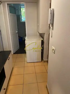 Appartamento 2+1 in affitto a Vasil Shanto, Tirana, 70 m². Foto 3 di 4