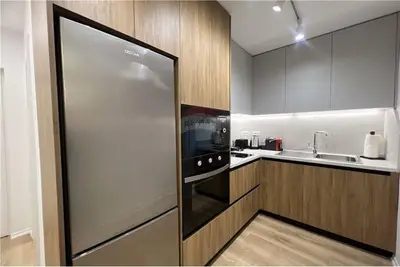 Dupleks 2+1 me qera në Sheshi Skënderbej, Tiranë, 93 m². Foto 4 nga 6