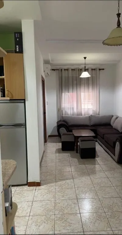 Apartment 1+1 for rent in Rruga Him Kolli, Tirana, 50 m². Photo 1 of 9