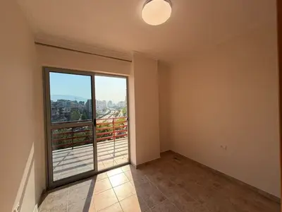 Appartamento 2+1 in affitto a Selitë, Tirana, 98 m². Foto 8 di 10