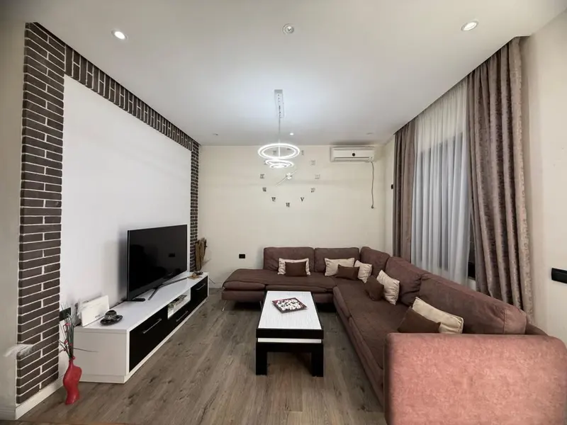 Shtëpi private 2+1 me qera në Xhafzotaj, Durrës, 100 m²