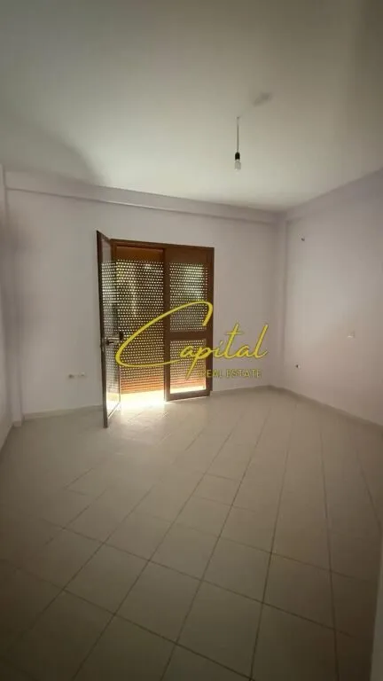 Apartment 3+1 for rent in Kodra e Priftit, Tirana, 105 m². Photo 1 of 5