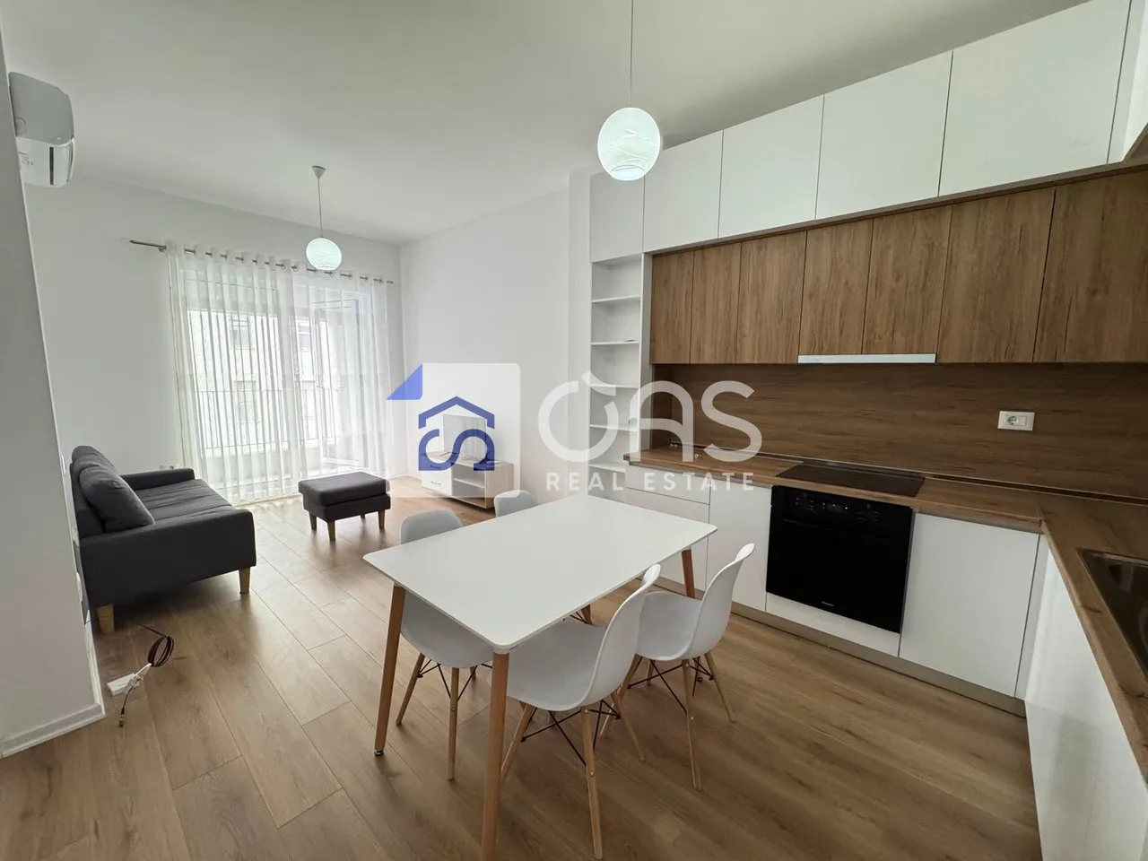 Appartamento 1+1 in affitto a Kompleksi Kaimi, Tirana, 61 m². Foto 1 di 6