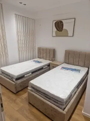 Apartment 1+1 for rent in 21 Dhjetori, Tirana, 62 m². Photo 2 of 3