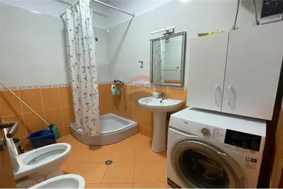 Apartment 1+1 for rent in Rruga e re, Vlorë, 65 m². Photo 11 of 11