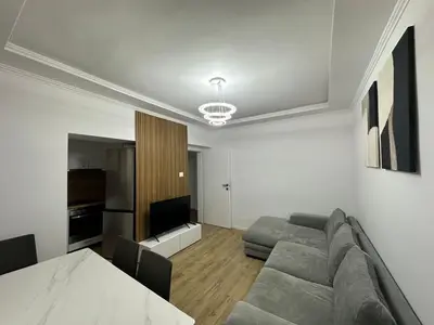 Apartament 2+1 me qera në 21 Dhjetori, Tiranë, 100 m². Foto 2 nga 7