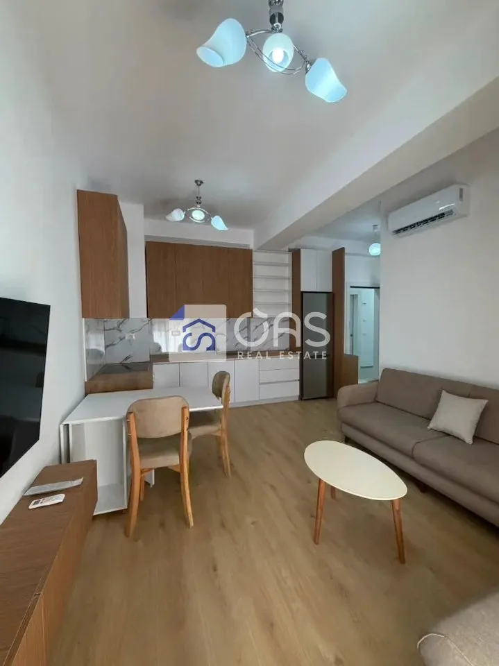 Appartamento 1+1 in affitto ad Ali Demi, Tirana, 60 m². Foto 1 di 7