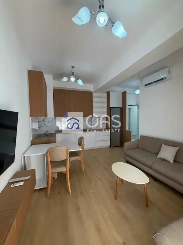 Appartamento 1+1 in affitto ad Ali Demi, Tirana, 60 m²