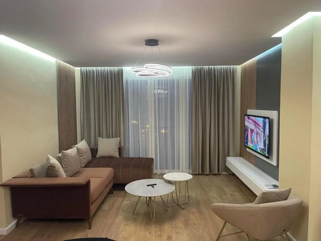 Appartamento 2+1 in affitto a Rruga Hajredin Haxhiraj, Valona, 110 m². Foto 1 di 12