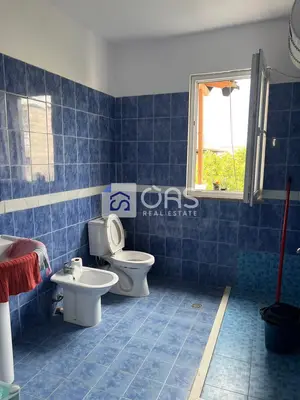 Appartamento 3+1 in affitto a Qsut, Tirana, 140 m². Foto 4 di 5