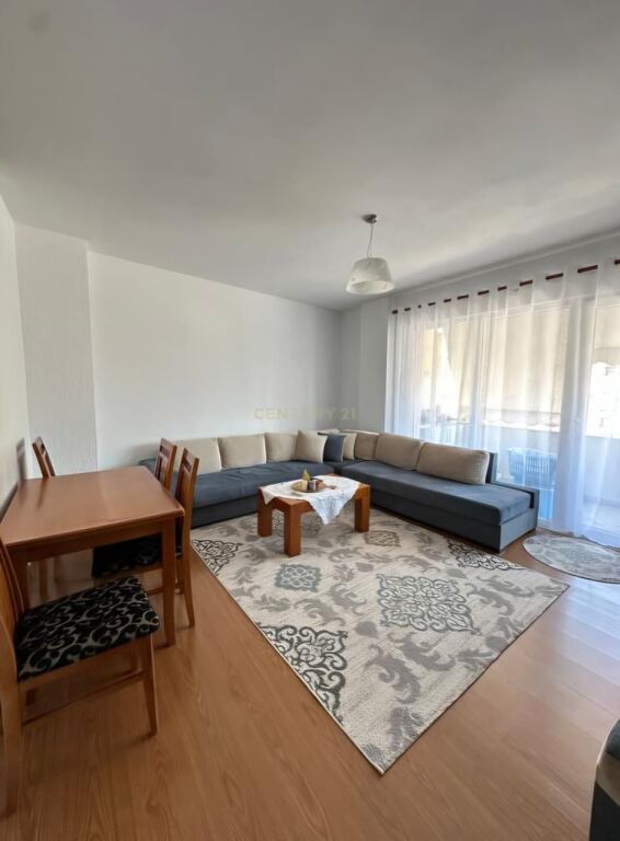 Appartamento 2+1 in affitto ad Astir, Tirana, 85 m². Foto 1 di 3
