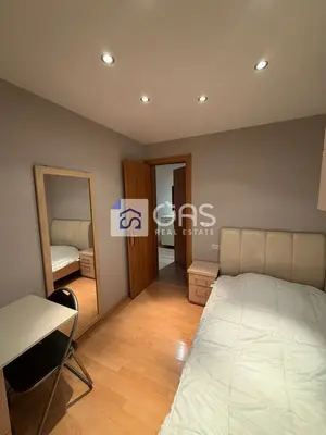 Apartment 2+1 for rent in Stacioni i Trenit, Tirana, 75 m². Photo 2 of 12