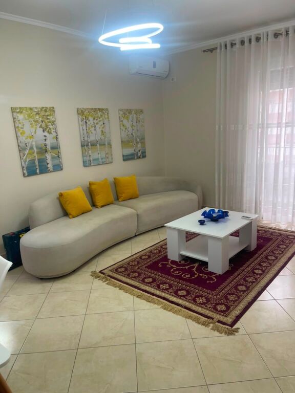 Appartamento 1+1 in affitto a Bulevardi Zogu I, Tirana, 67 m². Foto 1 di 3