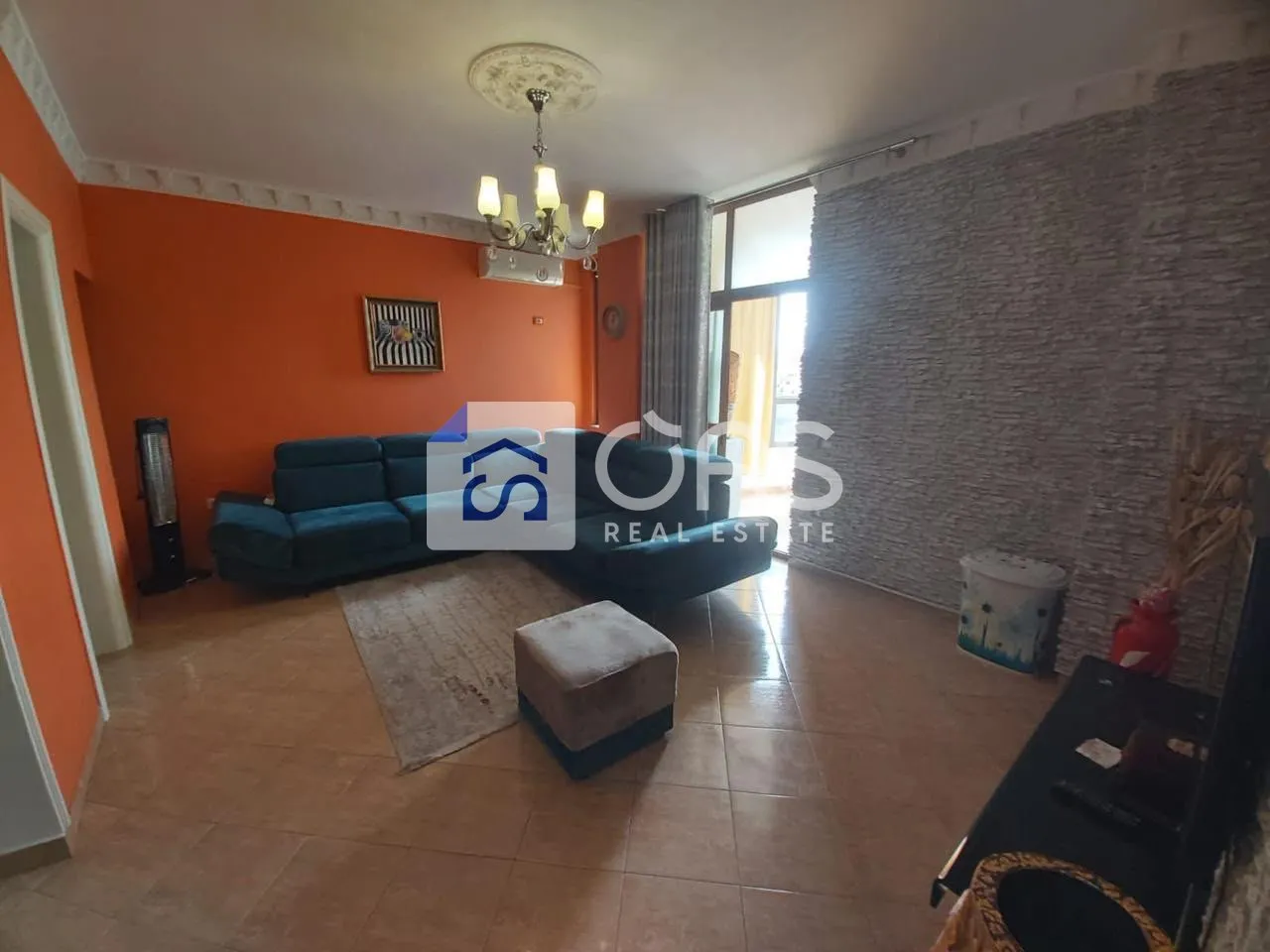 Appartamento 2+1 in affitto ad Ali Demi, Tirana, 90 m². Foto 1 di 9