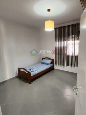 Casa indipendente 2+1 in affitto a Muzeu i Dëshmorëve, Durazzo, 150 m². Foto 11 di 12
