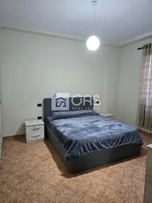 Casa indipendente 1+1 in affitto a Jordan Misja, Tirana, 60 m². Foto 3 di 9