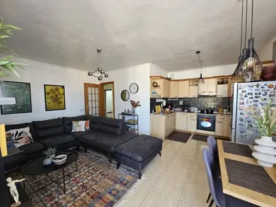Apartament 1+1 me qera në Rruga e Bogdanëve, Tiranë, 60 m². Foto 3 nga 9