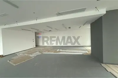 Zyrë me qera në Bulevardi Bajram Curri, Tiranë, 1 570 m². Foto 2 nga 3