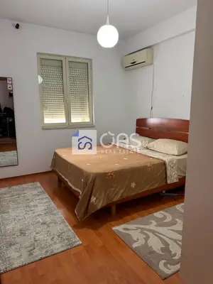 Appartamento 1+1 in affitto a Komuna e Parisit, Tirana, 70 m². Foto 5 di 7
