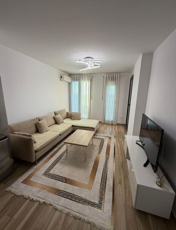 Apartment 1+1 for rent in Porcelan, Tirana, 70 m². Photo 2 of 3