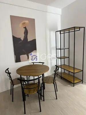 Appartamento in affitto a 5 maj, Tirana, 40 m². Foto 1 di 4