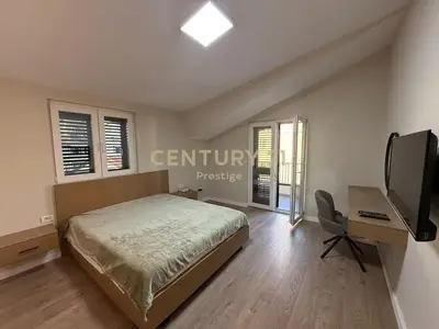 Vilë me qera në Qyteti Studenti, Tiranë, 100 m². Foto 5 nga 12