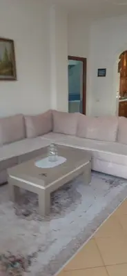 Appartamento 2+1 in affitto a Frigoriferi, Tirana, 100 m². Foto 1 di 6