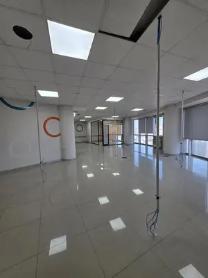 Zyrë me qera në Selvia, Tiranë, 241 m². Foto 5 nga 6