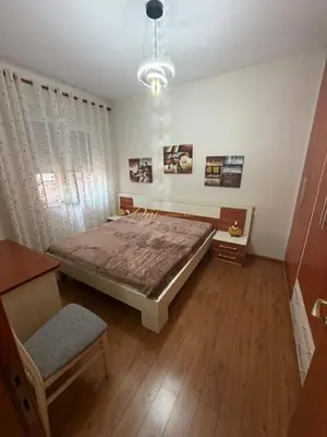 Appartamento 1+1 in affitto a Rruga e Bogdanëve, Tirana, 72 m². Foto 3 di 6