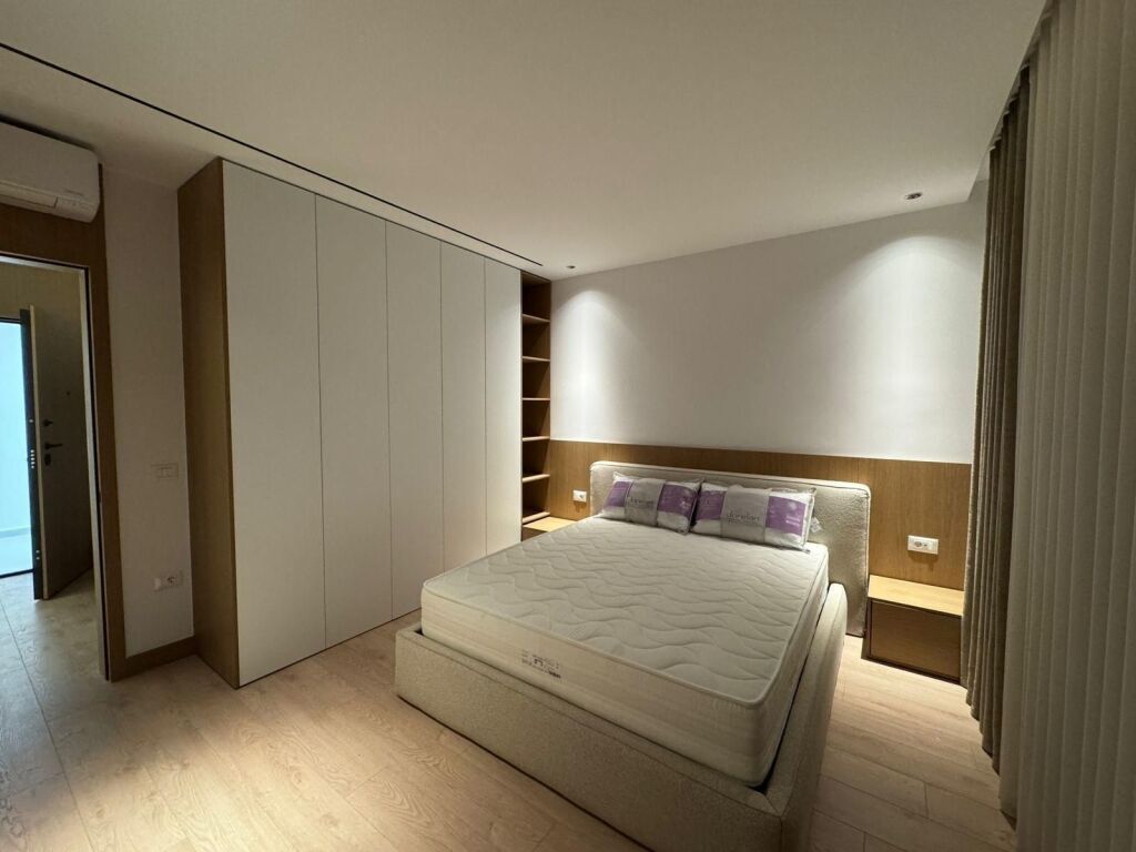 Apartament 1+1 me qera në Komuna e Parisit, Tiranë, 68 m². Foto 3 nga 3
