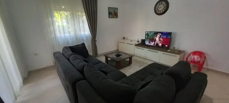 Apartament 2+1 me qera në Linzë, Tiranë, 90 m²