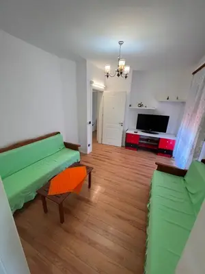 Apartament 3+1 me qera në Rruga Aleksander Goga, Durrës, 120 m². Foto 4 nga 9